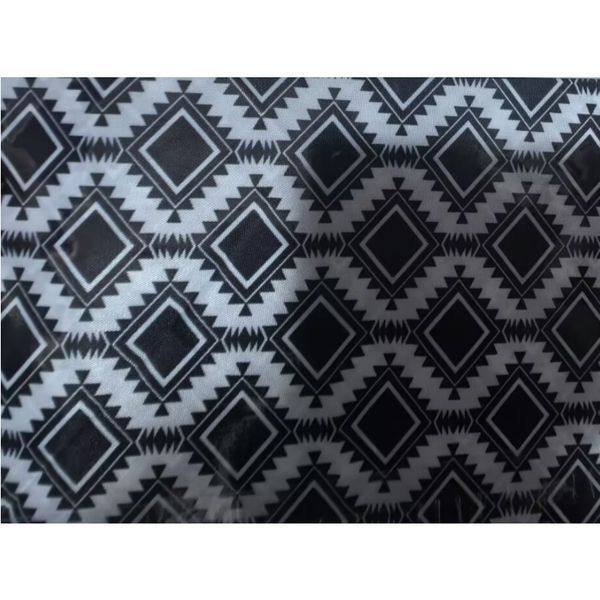 Шторка для ванної Mixxus SCT-007-180x180 з поліестеру із вбудованими кільцями (Візерунок "Соти" чорно-білий) (AC0648) AC0648 фото