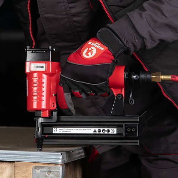 Степлер пневматичний, для цвяхів 15-50 мм INTERTOOL PT-1603 PT-1603 фото