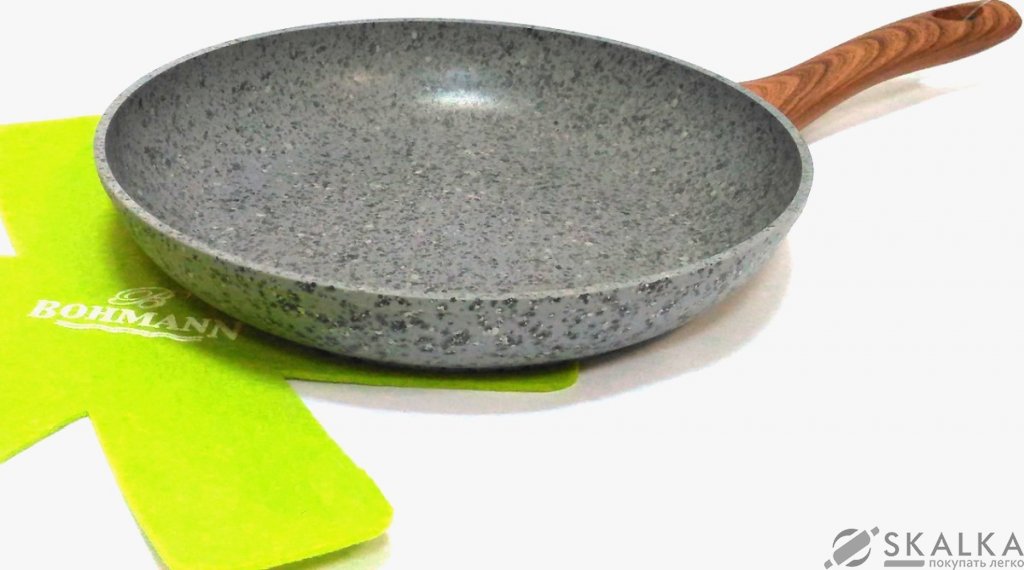 На фото Сковорода Bohmann 28 с гранитным покрытием (1015 -28 GRN ВН)