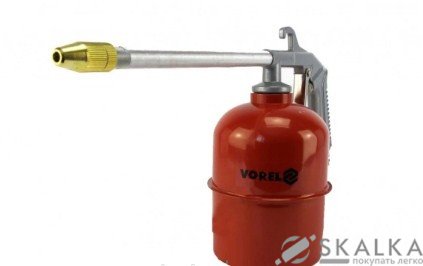На фото Пистолет пневматический Vorel промывочный с бачком 950 мл P=3-5 Bar (81647)