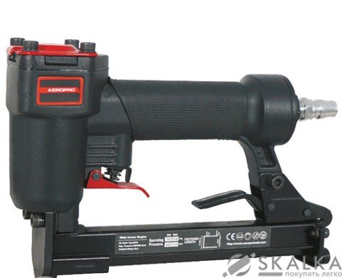 На фото Степлер пневматический под скобу Aeropro 12.7;0.65*0.95;6-16 Ga21 (8016)