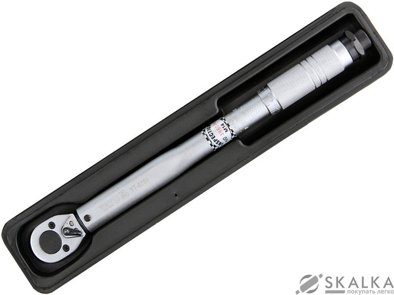 На фото Ключ динамометрический Yato 3/4" 200 1000 Нм 1030-1050 мм (YT-07753)