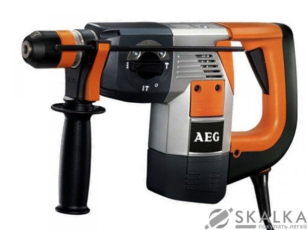 На фото Перфоратор AEG SDS + 750 Вт, 3.4 Дж, 4200 уд/мин, FIXTEC + кейс (PN3500X)