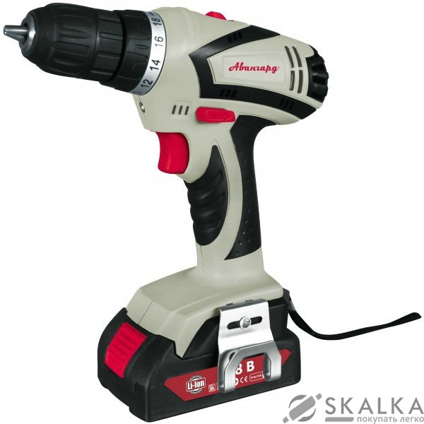 На фото Дрель шуруповерт Авангард ДА-06/18Л
