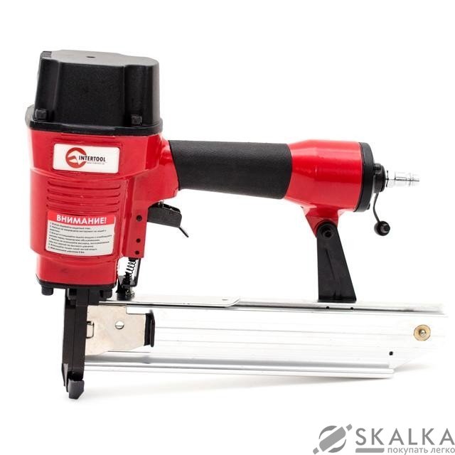 На фото Степлер пневматический Intertool под скобу 10.8*50мм (PT-1615)