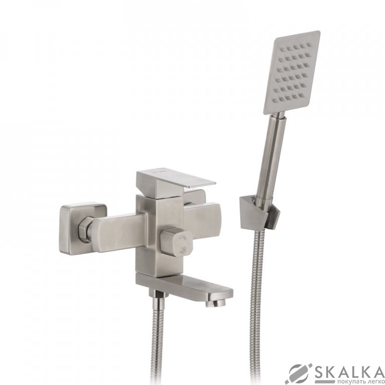 На фото Смеситель для ванны MIXXUS KUB-009 (SS0031)