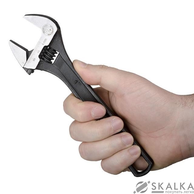 Ключ разводной Intertool 200мм, Cr-V, черный, фосфатированный (XT-0058) На фото Ключ разводной Intertool 200мм, Cr-V, черный, фосфатированный (XT-0058)