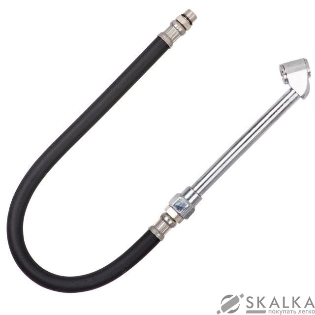 На фото Шланг к пистолету Intertool для подкачки колес грузовых автомобилей с наконечником 50 см (PT-0513)