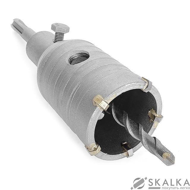 На фото Коронка Intertool по бетону 46мм и переходник SDS Plus 100мм (SD-7046)