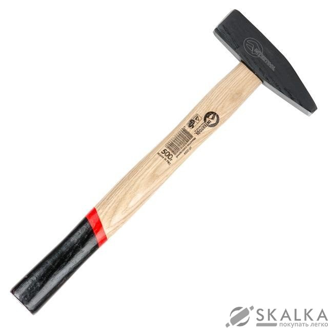 На фото Молоток слесарный Intertool 500г, ручка ясень (HT-0254)