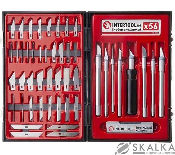 На фото Набор скальпелей Intertool 56шт в пластиковом футляре (HT-0530)