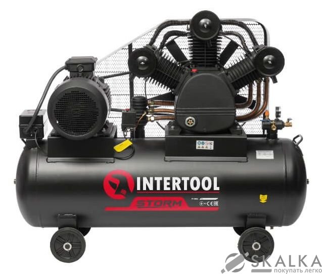 На фото Компрессор Intertool 300л, 20HP, 15кВт, 380В, 8атм, 2000л/мин. 3 цилиндра (PT-0052)