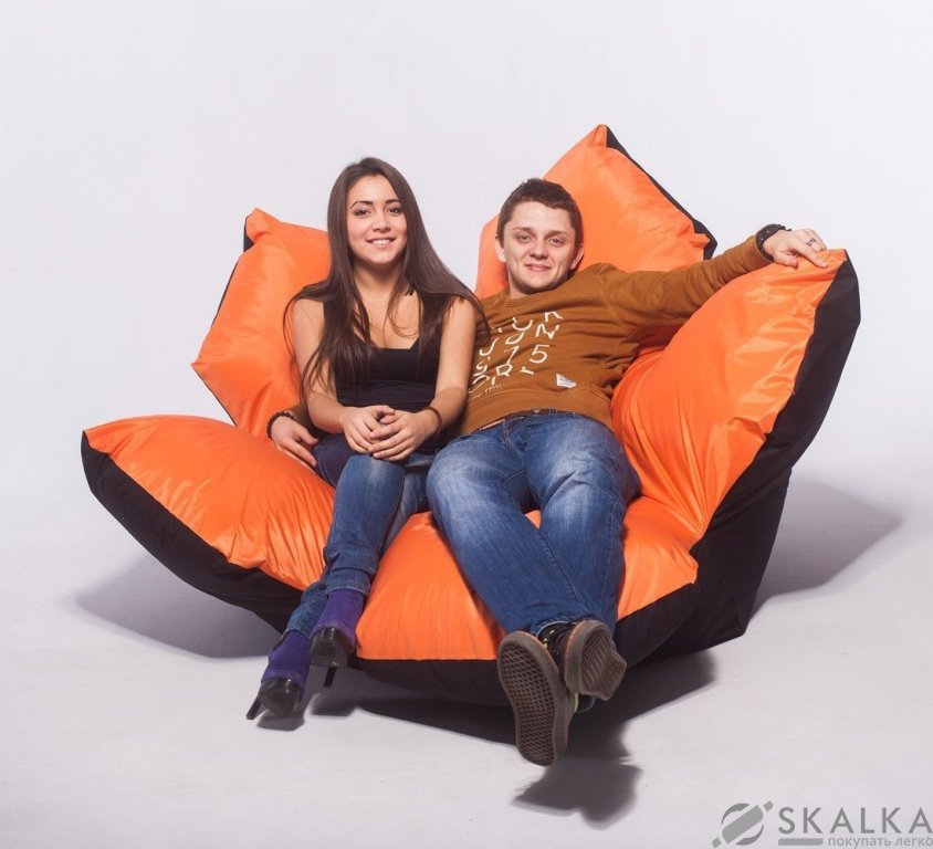 На фото Кресло-мешок Цветок Poparada Orange large (FL)