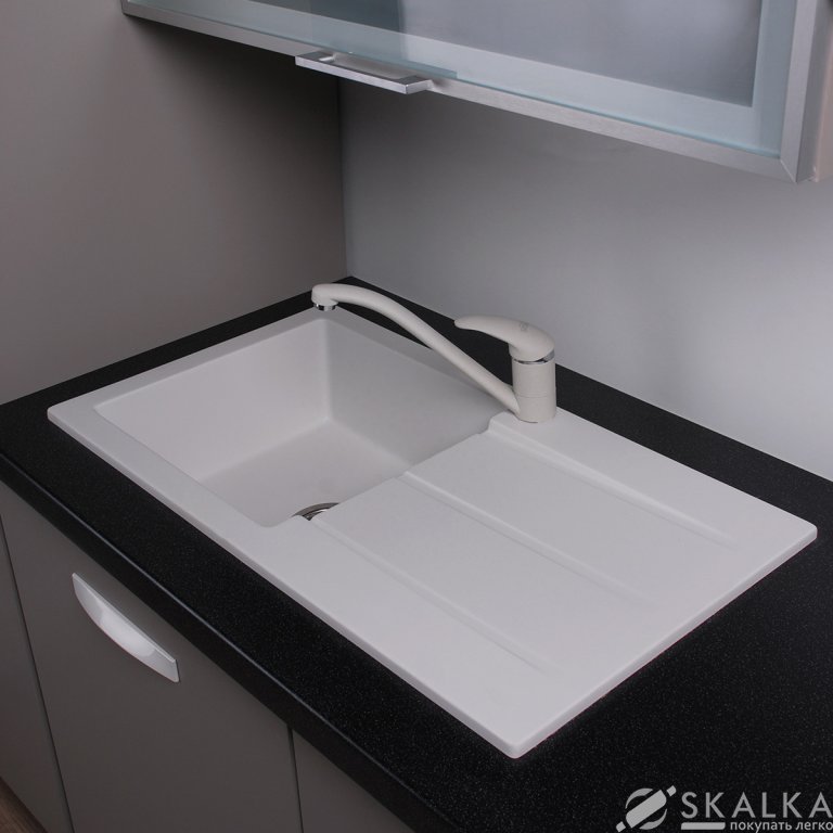 Кухонная мойка Fancy Marble (Буль-Буль) TENNESSEE 770x430x230 белая (106080001) На фото Кухонная мойка Fancy Marble (Буль-Буль) TENNESSEE 770x430x230 белая (106080001)