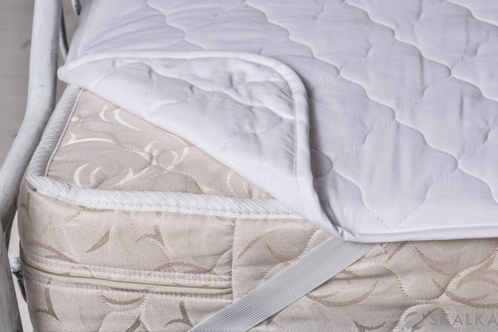 Наматрасник Руно Синтепон 140x200 см (844.139СУ) На фото Наматрасник Руно Синтепон 140x200 см (844.139СУ)