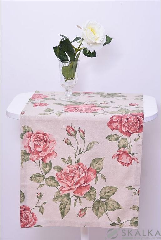 На фото Скатерть-дорожка Прованс Large Pink Rose 40х120 см (.003650)