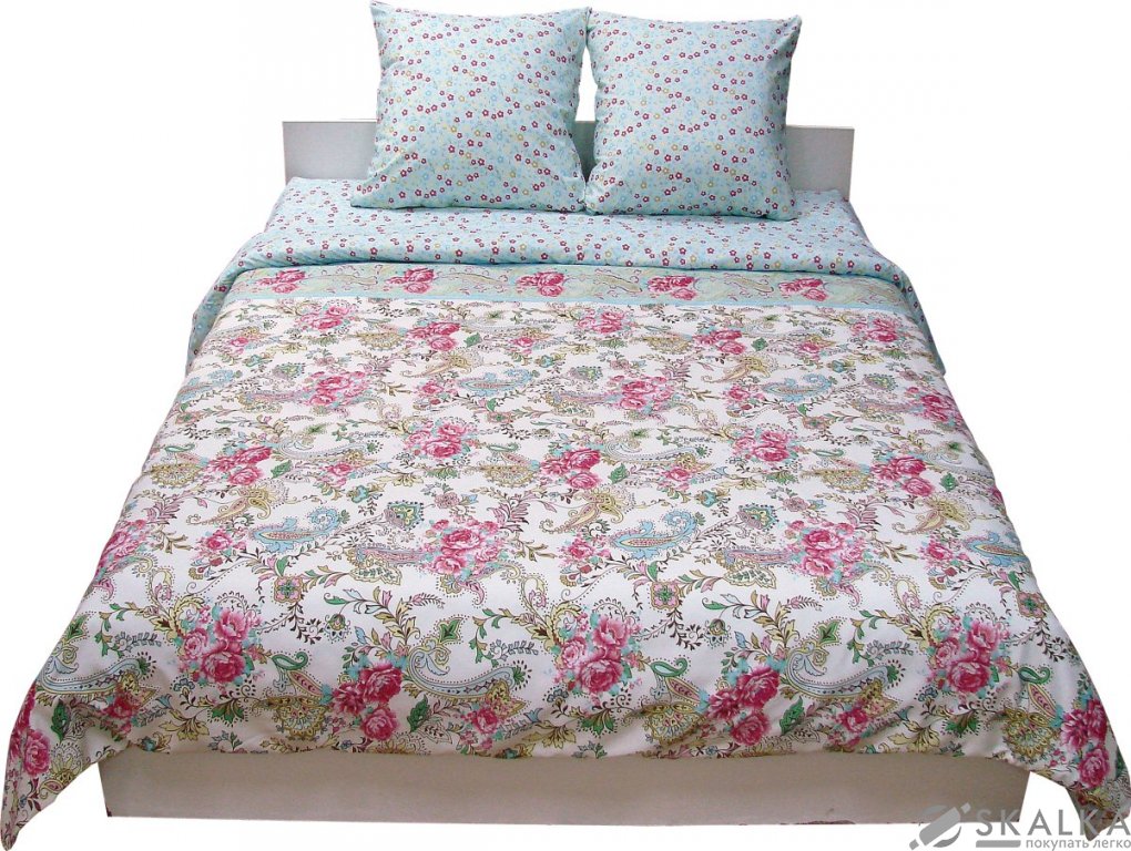 На фото Комплект постельного белья Руно Цветочная Поляна 220х240 см 5шт Семейный Голубой (6.52Аsian design)