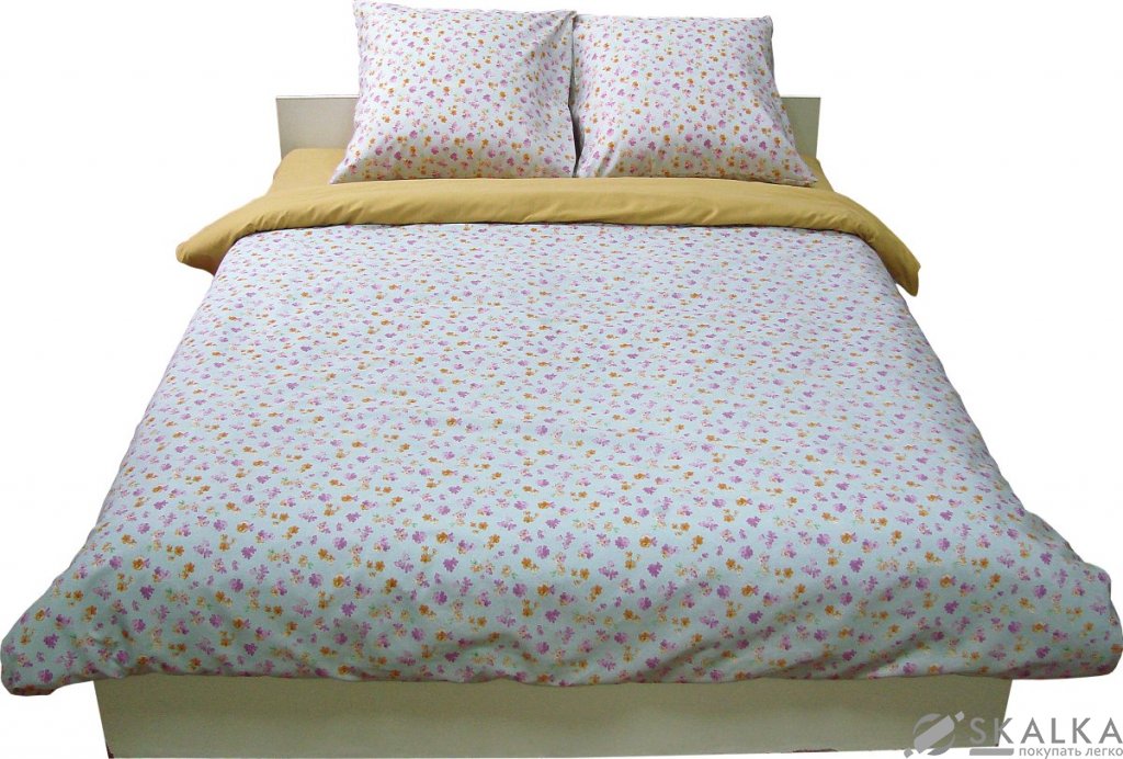 На фото Комплект постельного белья Руно Кантри 220х240 см 5шт Семейный Карамельный в цветочек (6.52Кантри02)
