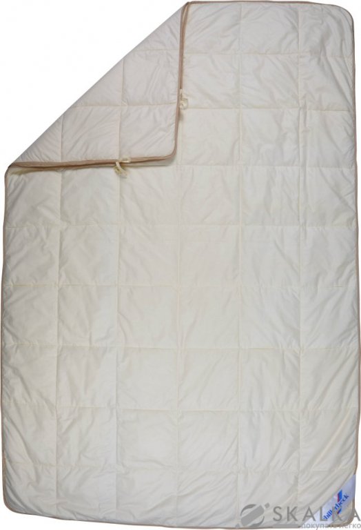 На фото Одеяло Billerbeck Дует 4-сезона 140х205 см Кремовое (0102-06/01)