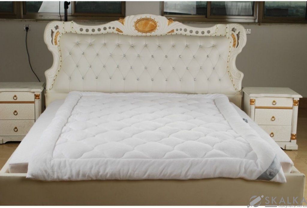 На фото Одеяло Arya Pure Line 195х215 см Sophie (TR1001145)