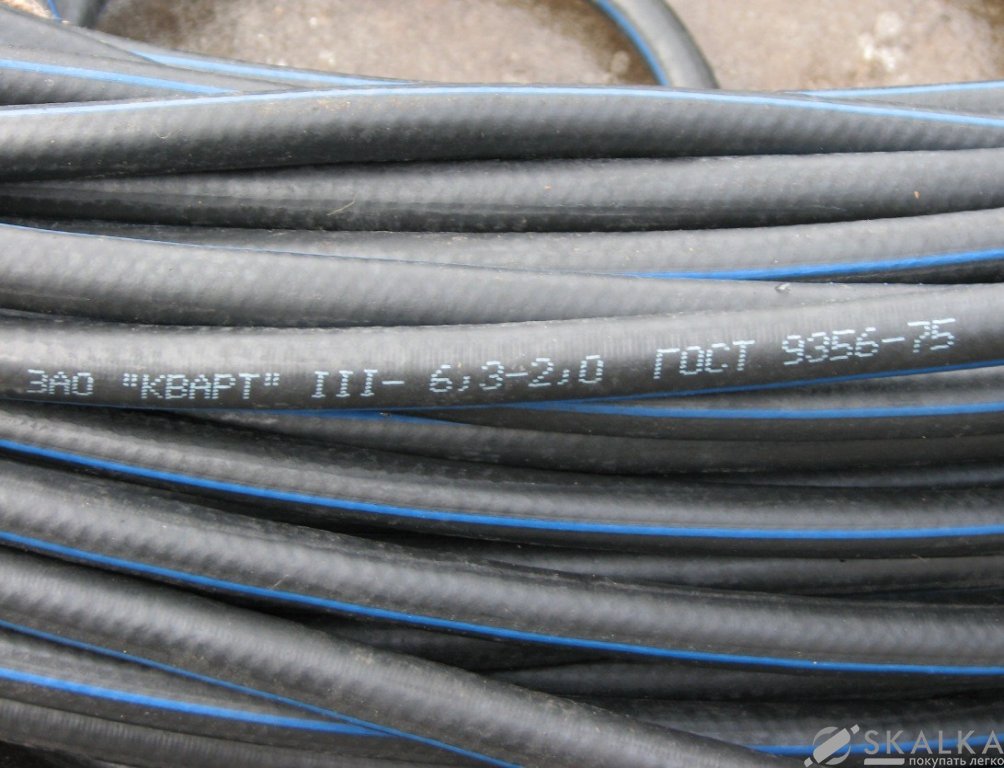 На фото Кислородный шланг Vita 9мм с голубой полосой (AW-0004)