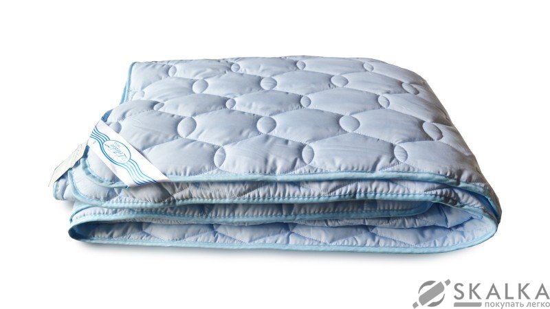 На фото Одеяло Leleka-Textile Оптима межсезонье Холлофайбер 172х205 см