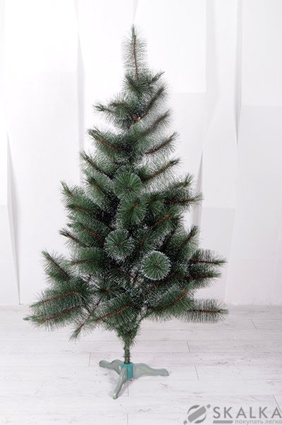 На фото Сосна Фабрика Елок 165 см белый кончик заснеженная