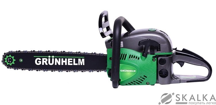 На фото Бензопила цепная Grunhelm 3.3 кВт GS5200М Professional (69583)