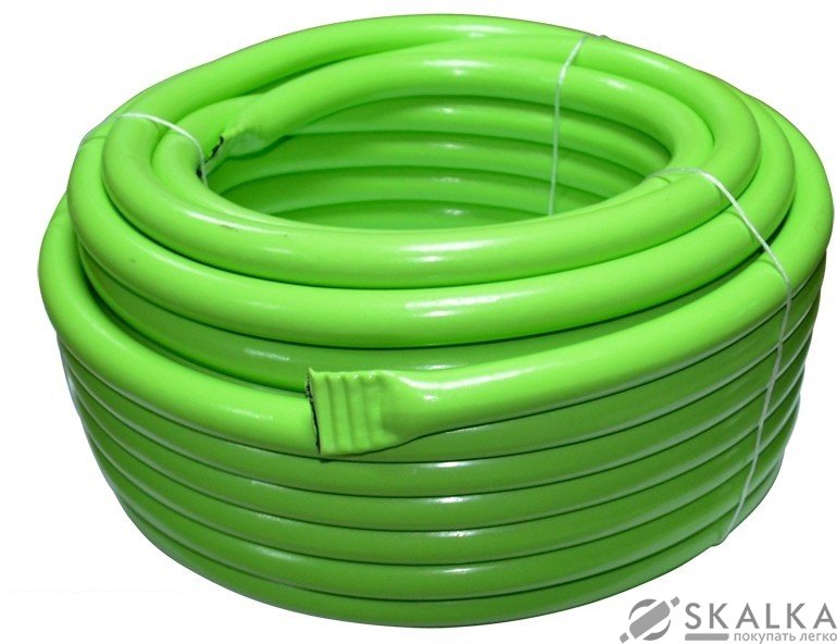 На фото Шланг поливочный усиленный Mastertool 3/4" 30 м салатный (92-1013)