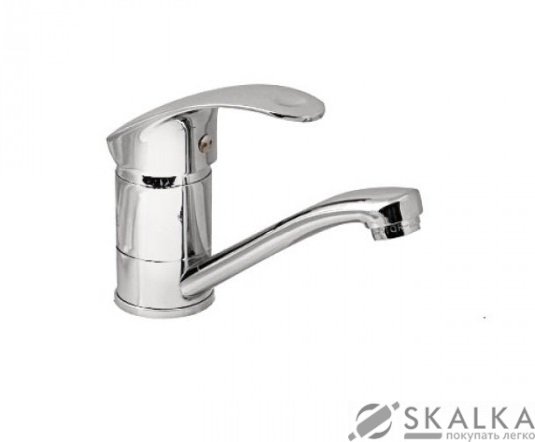 Кухонный смеситель Champion Mars 004-15CM (CH0208) На фото Кухонный смеситель Champion Mars 004-15CM (CH0208)