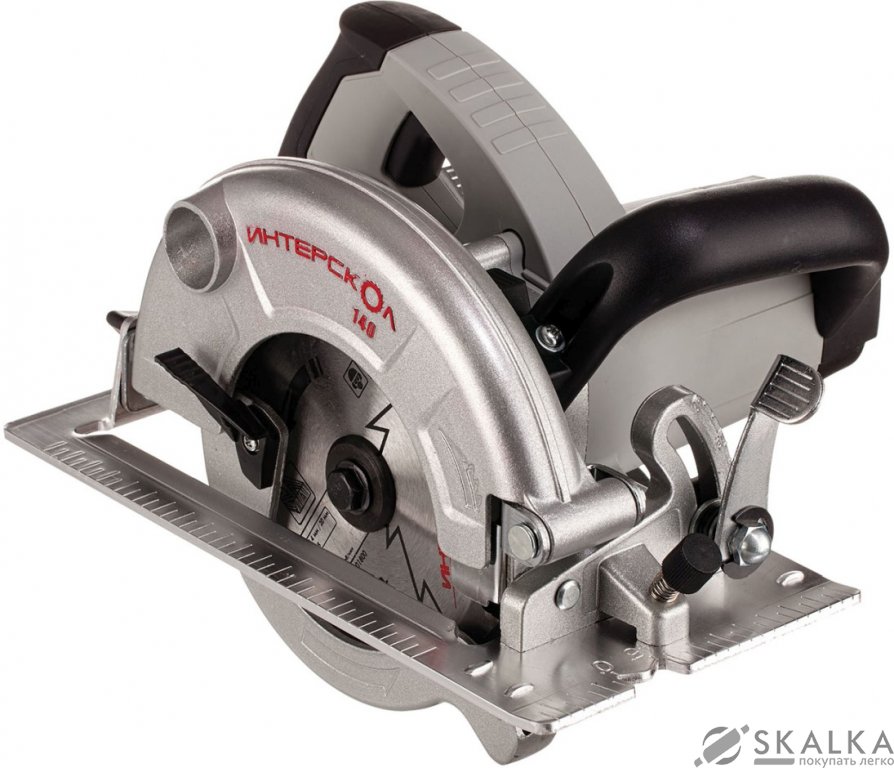 На фото Циркулярная пила Интерскол ДП-140/800