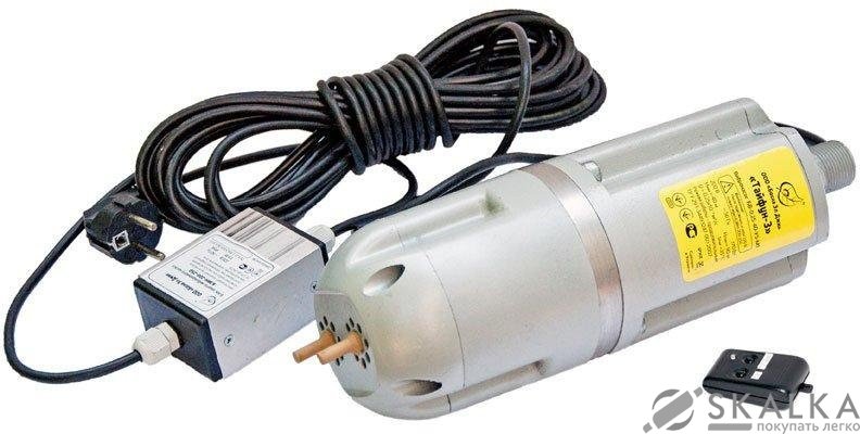 Вибрационный насос Тайфун 3М с пультом дистанционного управления (BOST3MBV025401) На фото Вибрационный насос Тайфун 3М с пультом дистанционного управления (BOST3MBV025401)