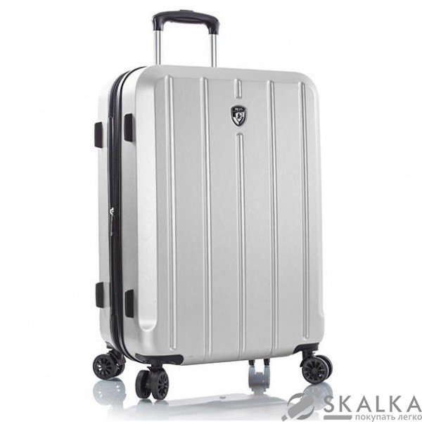 На фото Чемодан Heys Para-Lite (M) Silver (926731)