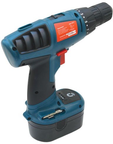 Шуруповерт аккумуляторный Зенит ЗША-18/2-1 (825807)