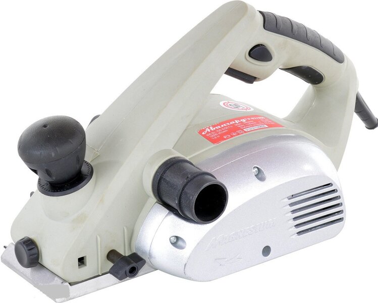 Рубанок электрический Авангард Р-82/900 