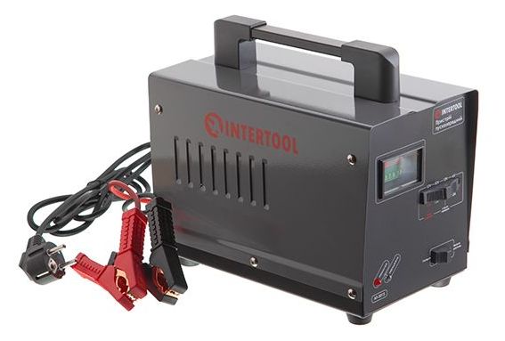 Пускозарядное устройство Intertool 6-12В, 220В, 70А (AT-3013)