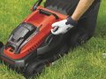 На фото Газонокосилка 4-колесная аккумуляторная B & D Li-Ion 36 В 2 Ач (CLM3820L2-QW)