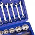 На фото Универсальный набор инструмента Werker 1/4" & 1/2", 77 предметов 6 граней (UN-1077П)