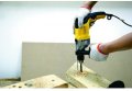 На фото Дрель ударная STANLEY 800 Вт, 0-3000 об/мин, ключный патрон 13 мм (STDH8013-RU)