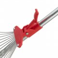 На фото Грабли веерные Intertool 15 прутьев, металлическая рукоятка, регулировка ширины 20-65см (FT-3008)