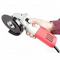 На фото Шлифмашина угловая Intertool 750Вт, 125мм (DT-0263)