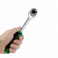 На фото Набор головок Intertool 10шт 1/2" 8,10,12,13,14,15,16,17,18,19мм трещеткой (ET-6013)