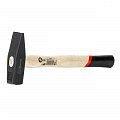 На фото Молоток слесарный Intertool 800г, ручка ясень (HT-0255)