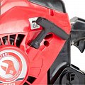 На фото Мотопила цепная Intertool 2.6кВт (DT-2211)