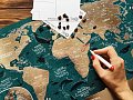 На фото Скретч-карта мира Travel Map Marine World англ (тубус)