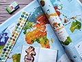 На фото Скретч-карта мира Travel Map Kids Animals рус/англ (тубус)