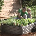 На фото Грядка для растений Keter Garden Bed черная (7290103659806)