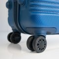 На фото Чемодан на колесах Gabol Balance (M) Blue (924574)