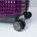 На фото Чемодан на колесах Gabol Quartz (M) Plum (924913)