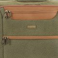На фото Чемодан на колесах Members Boston (M) Olive Green (922603)